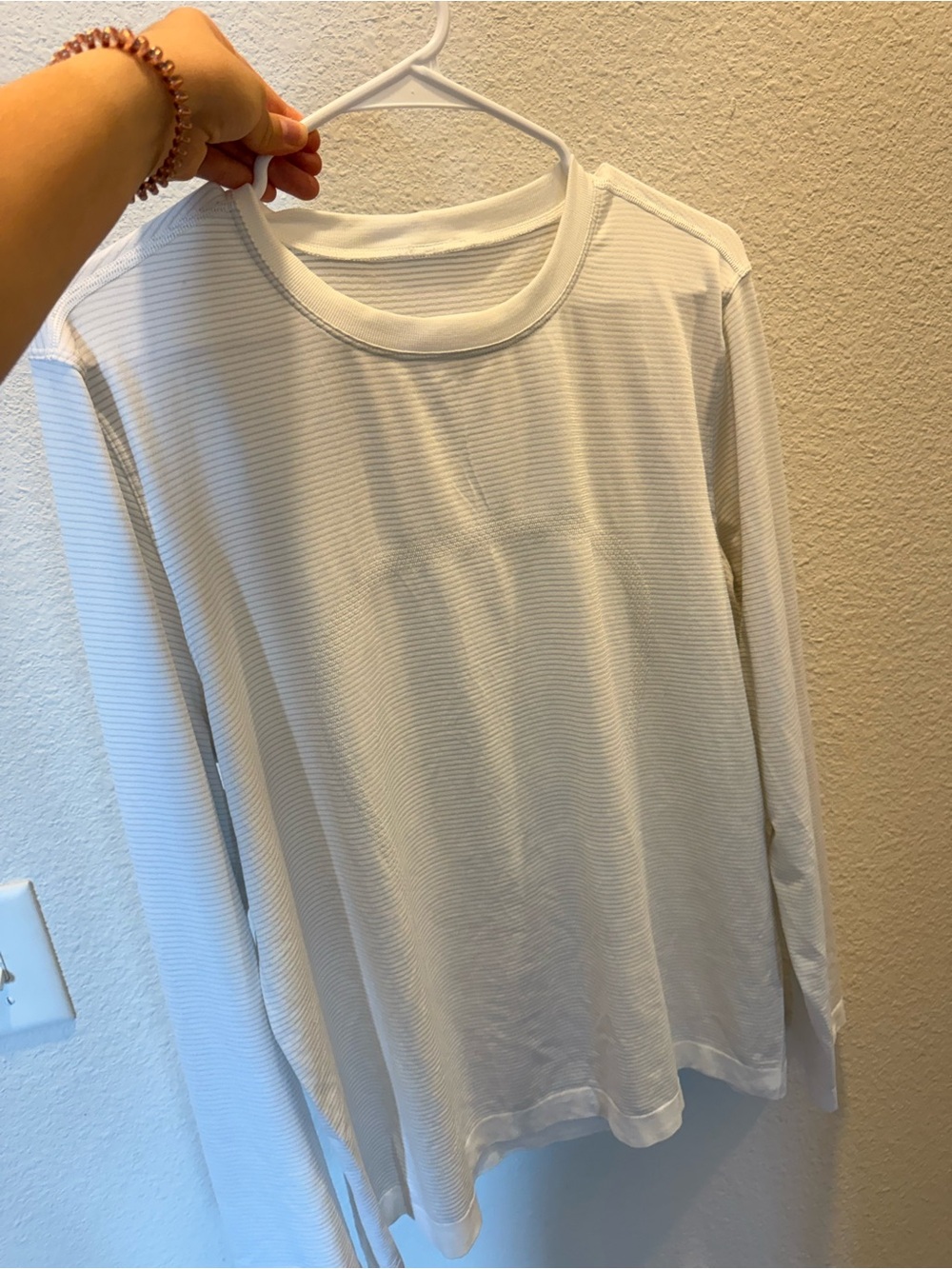 Lululemon relaxed swiftly tech long sleeve 🤍